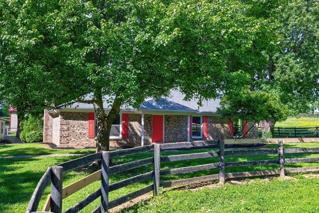 1090 Delaney Ferry Road Nicholasville KY 40356