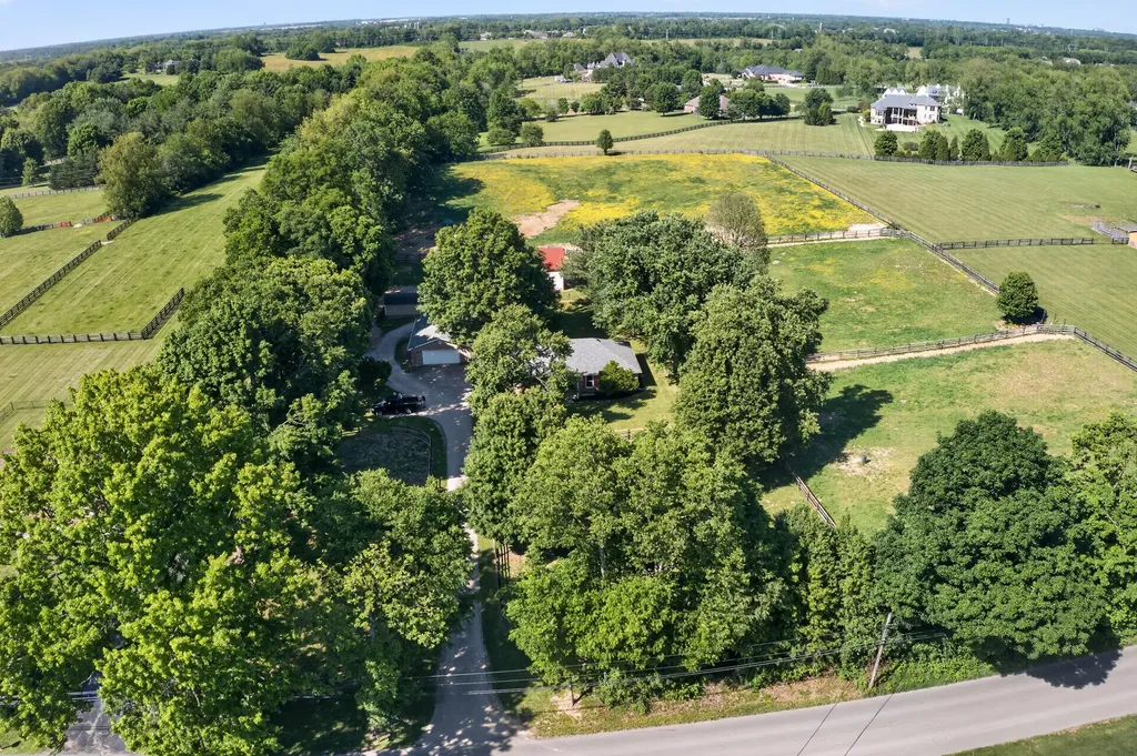 1090 Delaney Ferry Road Nicholasville KY 40356