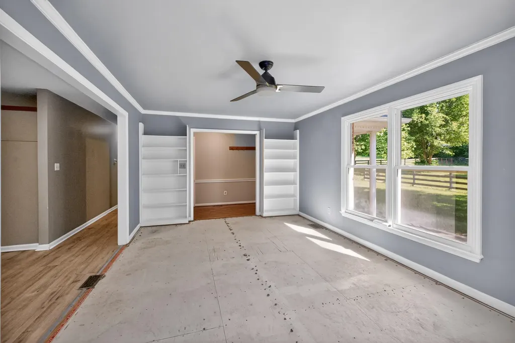 1090 Delaney Ferry Road Nicholasville KY 40356