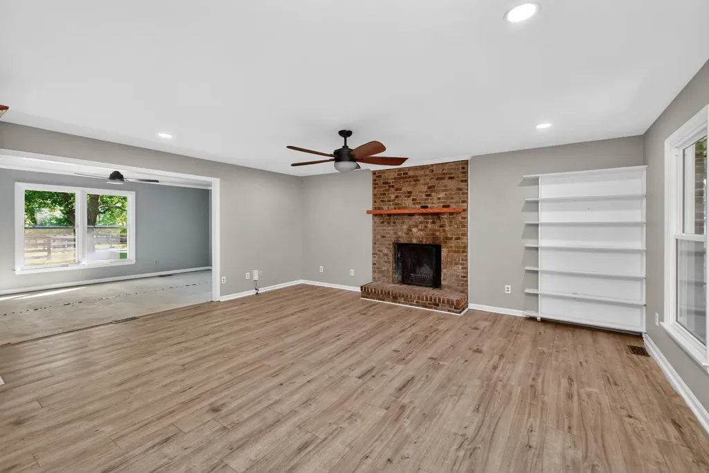 1090 Delaney Ferry Road Nicholasville KY 40356