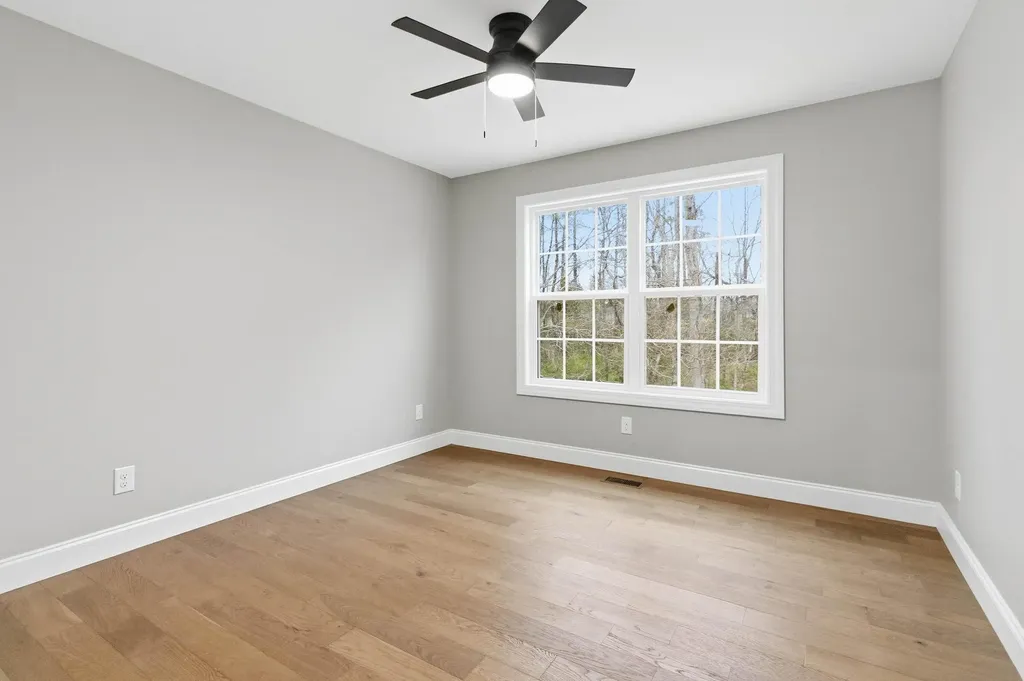 3661 Old Whitley Road London KY 40744
