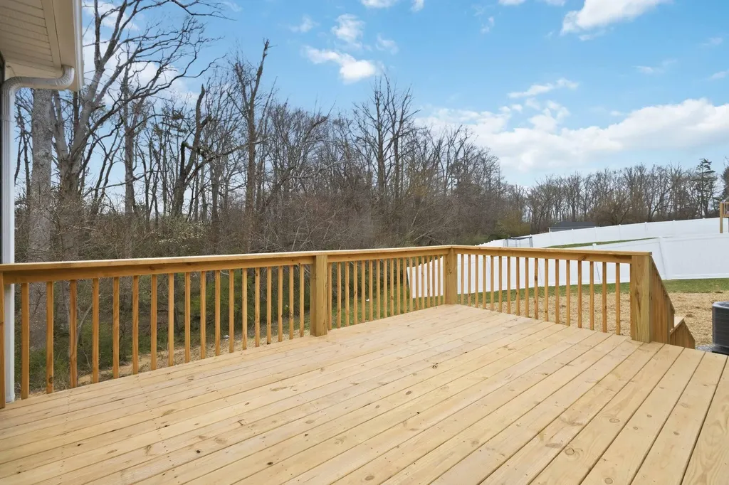3661 Old Whitley Road London KY 40744