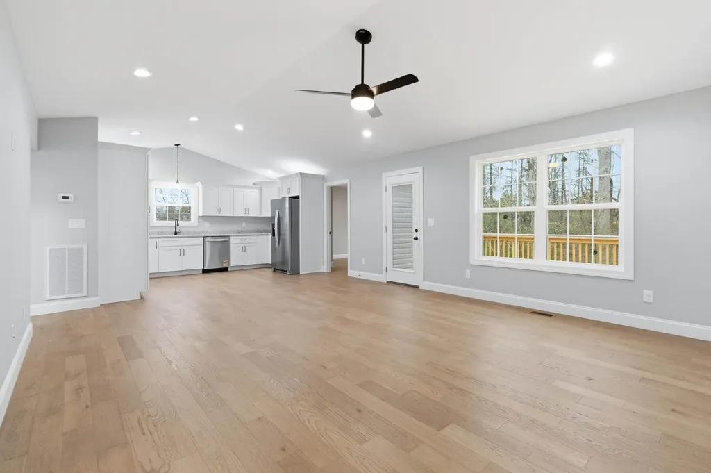 3661 Old Whitley Road London KY 40744