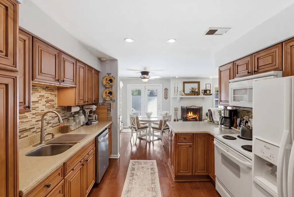 1152 Turkey Foot Road Lexington KY 40502