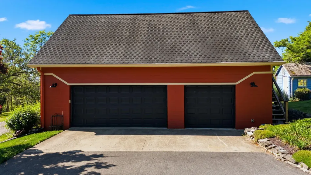 755 Delaney Ferry Road Versailles KY 40383