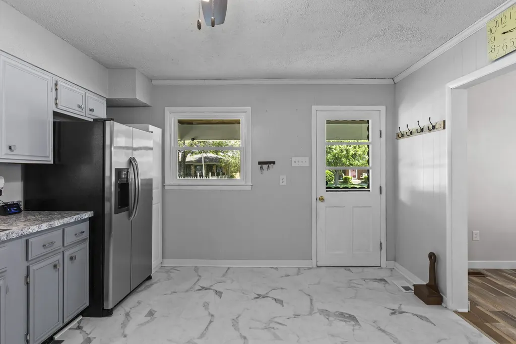 147 Sunset Heights Winchester KY 40391