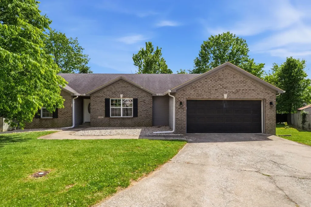 213 Woodfield Way Nicholasville KY 40356