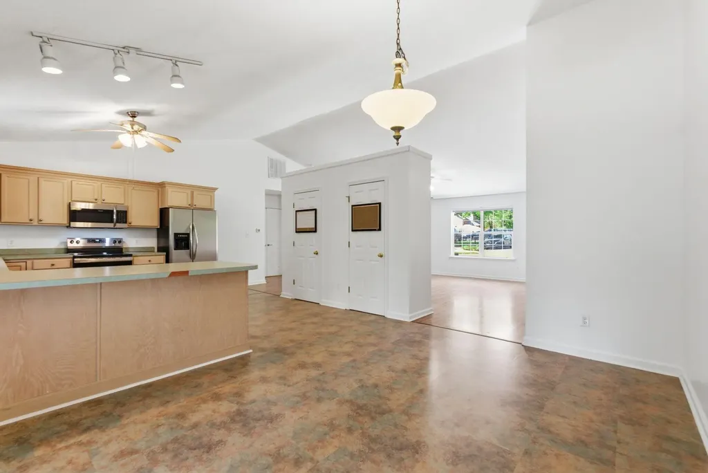 213 Woodfield Way Nicholasville KY 40356