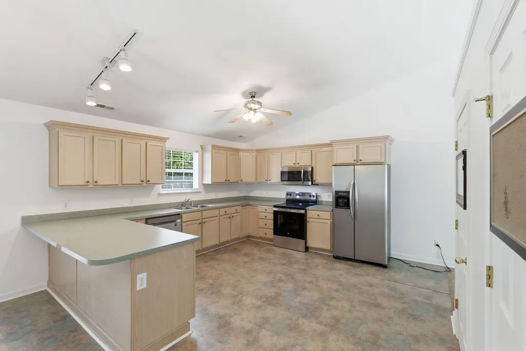 213 Woodfield Way Nicholasville KY 40356