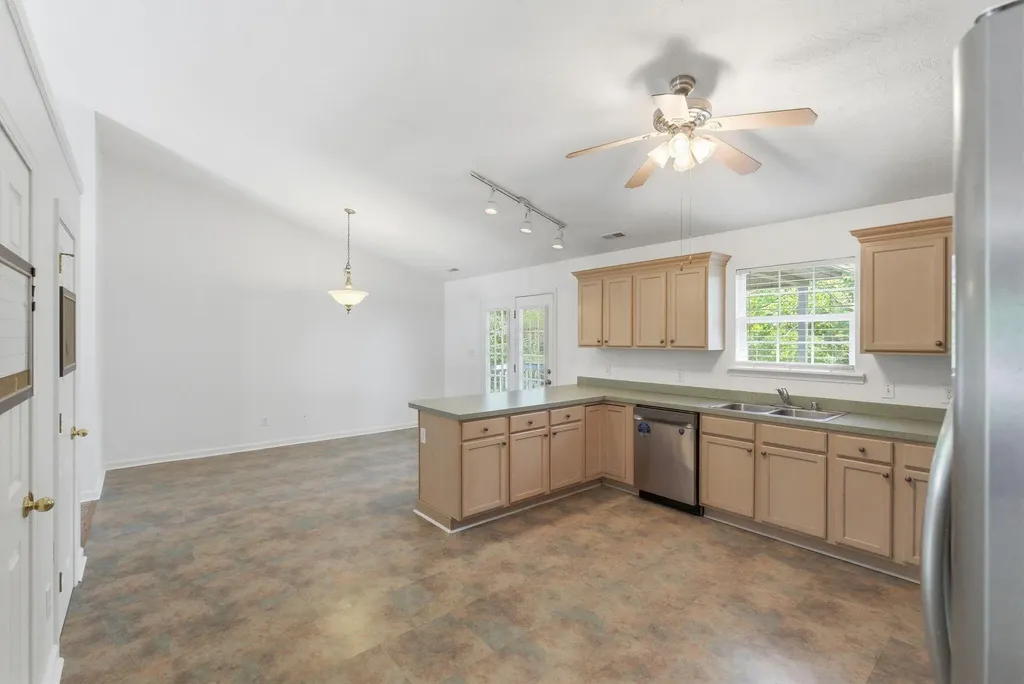 213 Woodfield Way Nicholasville KY 40356