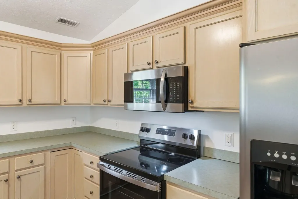 213 Woodfield Way Nicholasville KY 40356