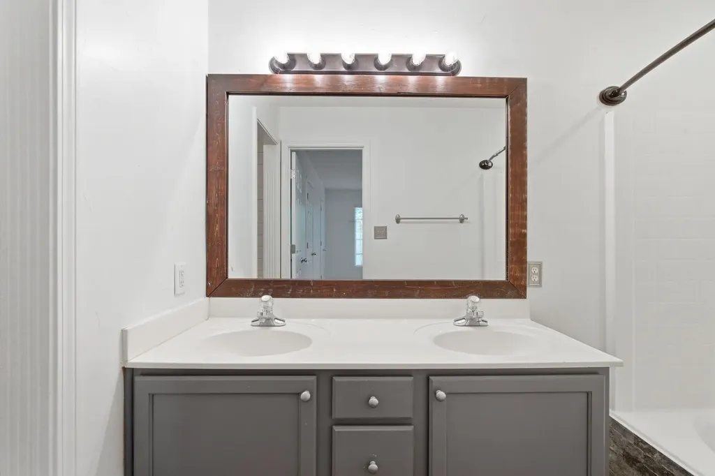 213 Woodfield Way Nicholasville KY 40356