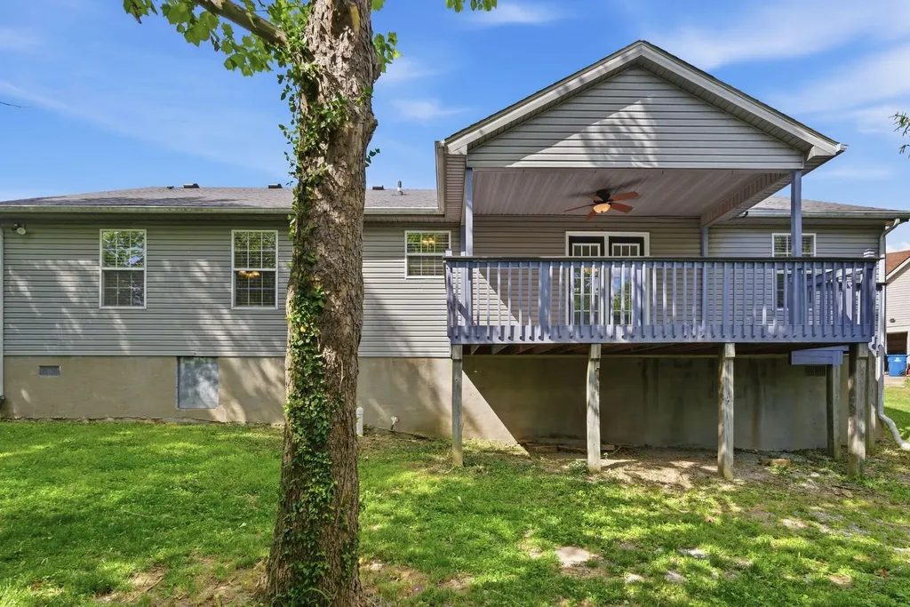 213 Woodfield Way Nicholasville KY 40356