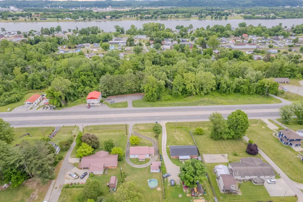 812 Seaton Avenue Greenup KY 41144