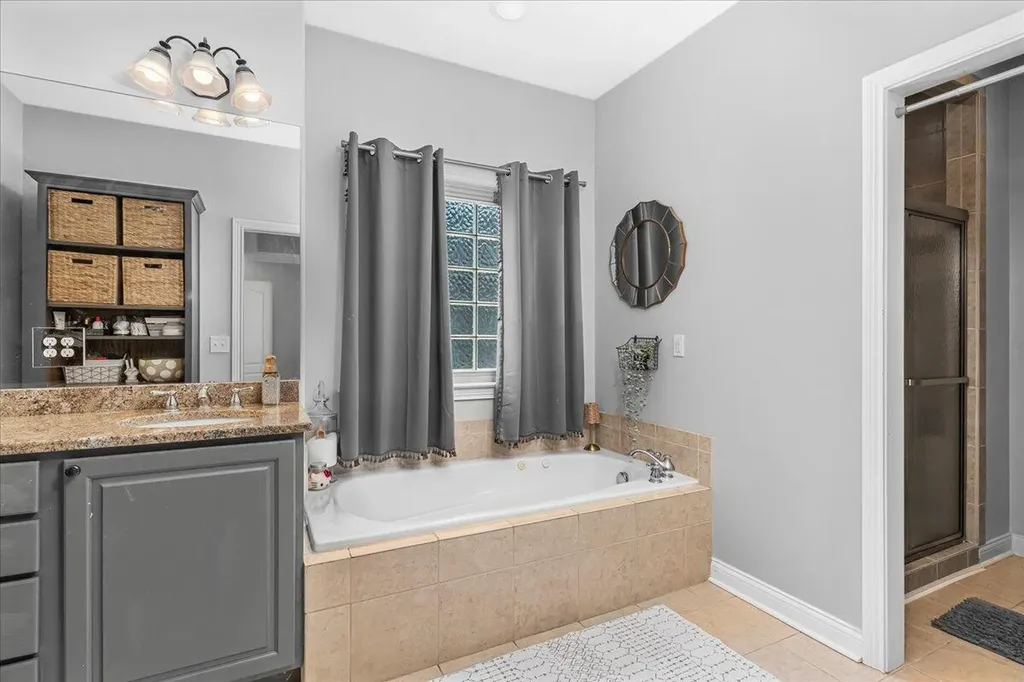 165 Bernie Trail Nicholasville KY 40356
