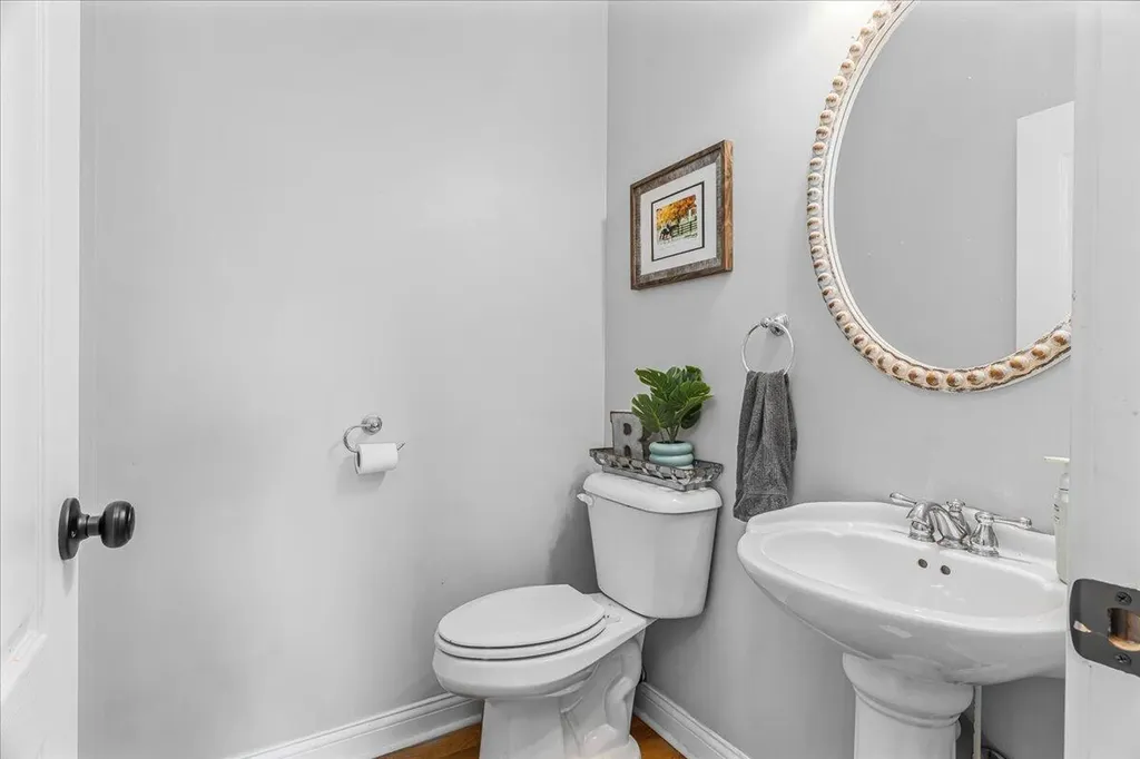 165 Bernie Trail Nicholasville KY 40356