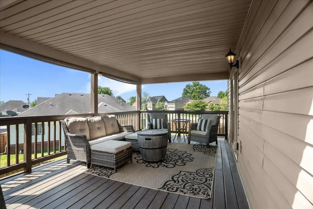 165 Bernie Trail Nicholasville KY 40356