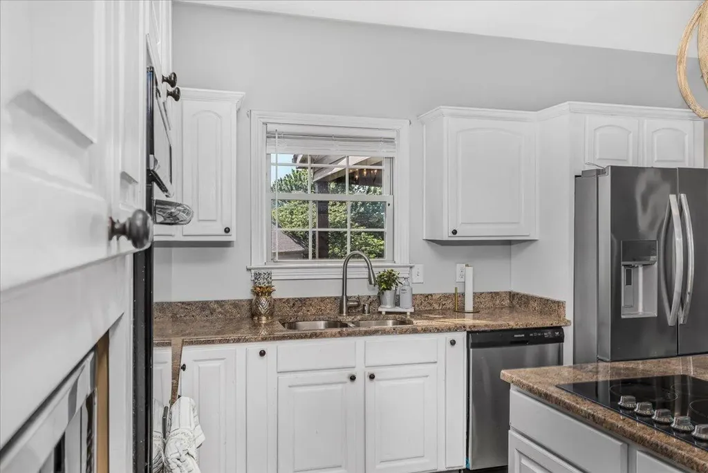 165 Bernie Trail Nicholasville KY 40356