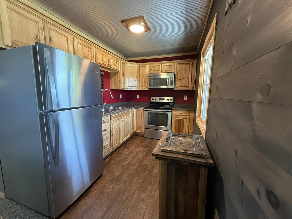 161 Tomahawk Circle Falls Of Rough KY 40119