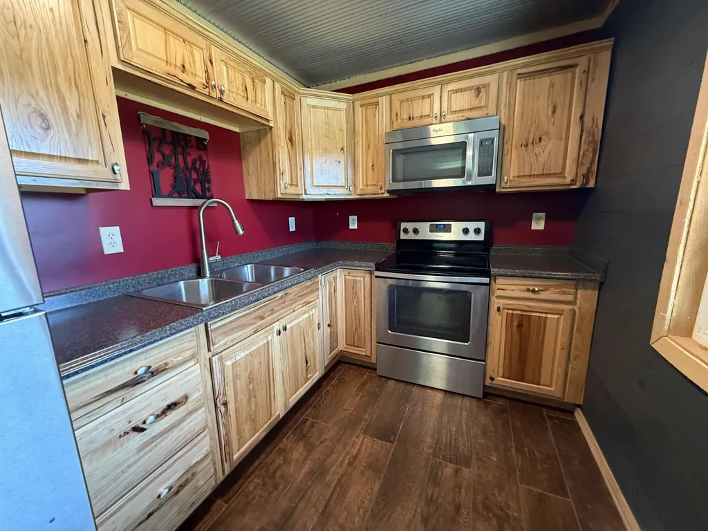 161 Tomahawk Circle Falls Of Rough KY 40119