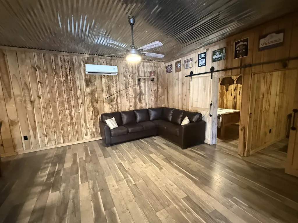 161 Tomahawk Circle Falls Of Rough KY 40119