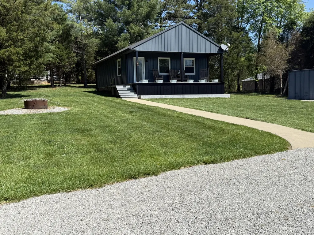 161 Tomahawk Circle Falls Of Rough KY 40119