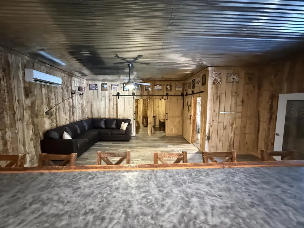 161 Tomahawk Circle Falls Of Rough KY 40119