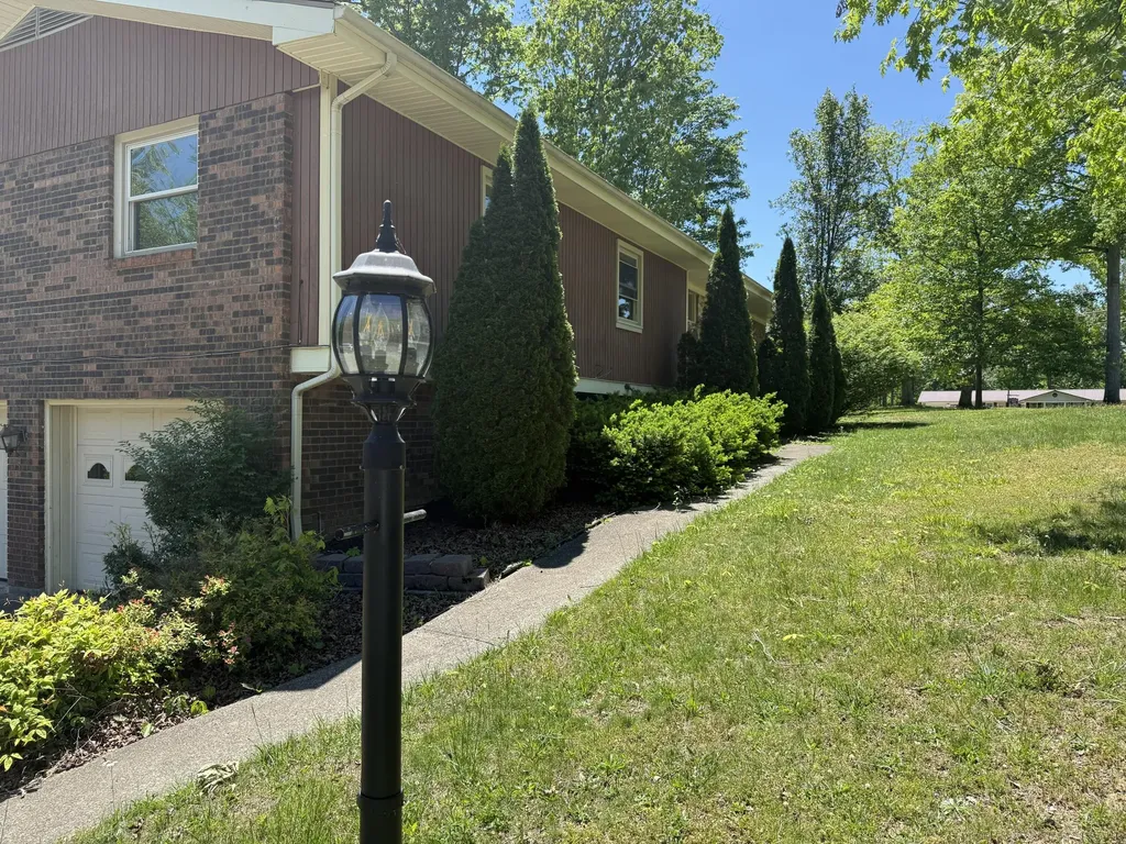 51 Travelers Trail Corbin KY 40701