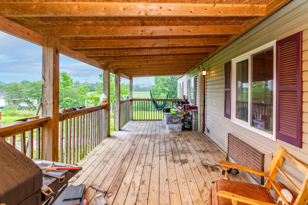 424 Powers Road Frenchburg KY 40322
