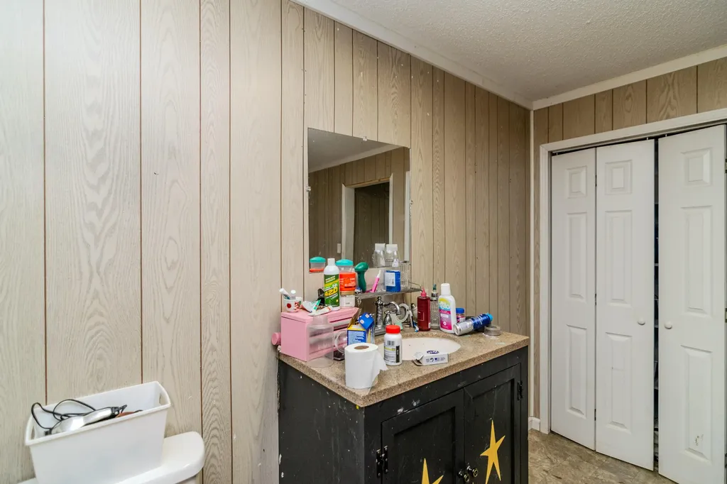 424 Powers Road Frenchburg KY 40322