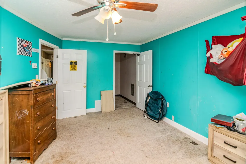 424 Powers Road Frenchburg KY 40322