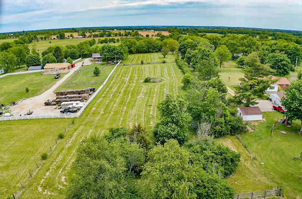 Lot 14 Brentsville Road Paris KY 40361