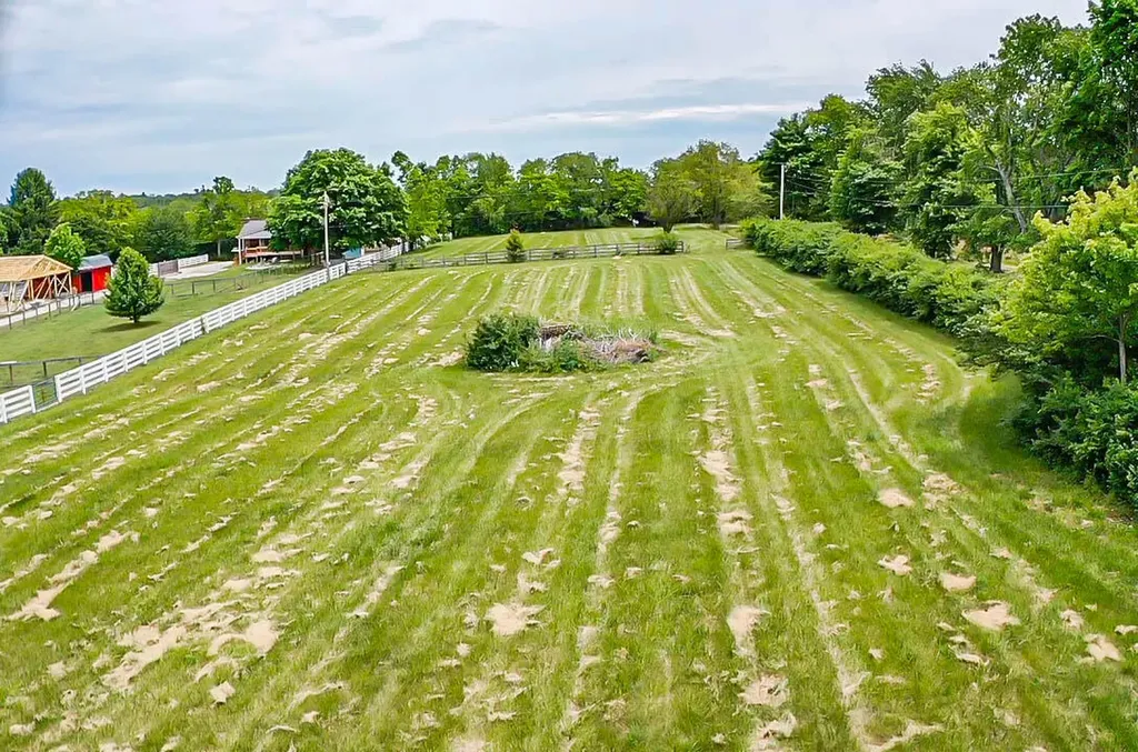 Lot 14 Brentsville Road Paris KY 40361