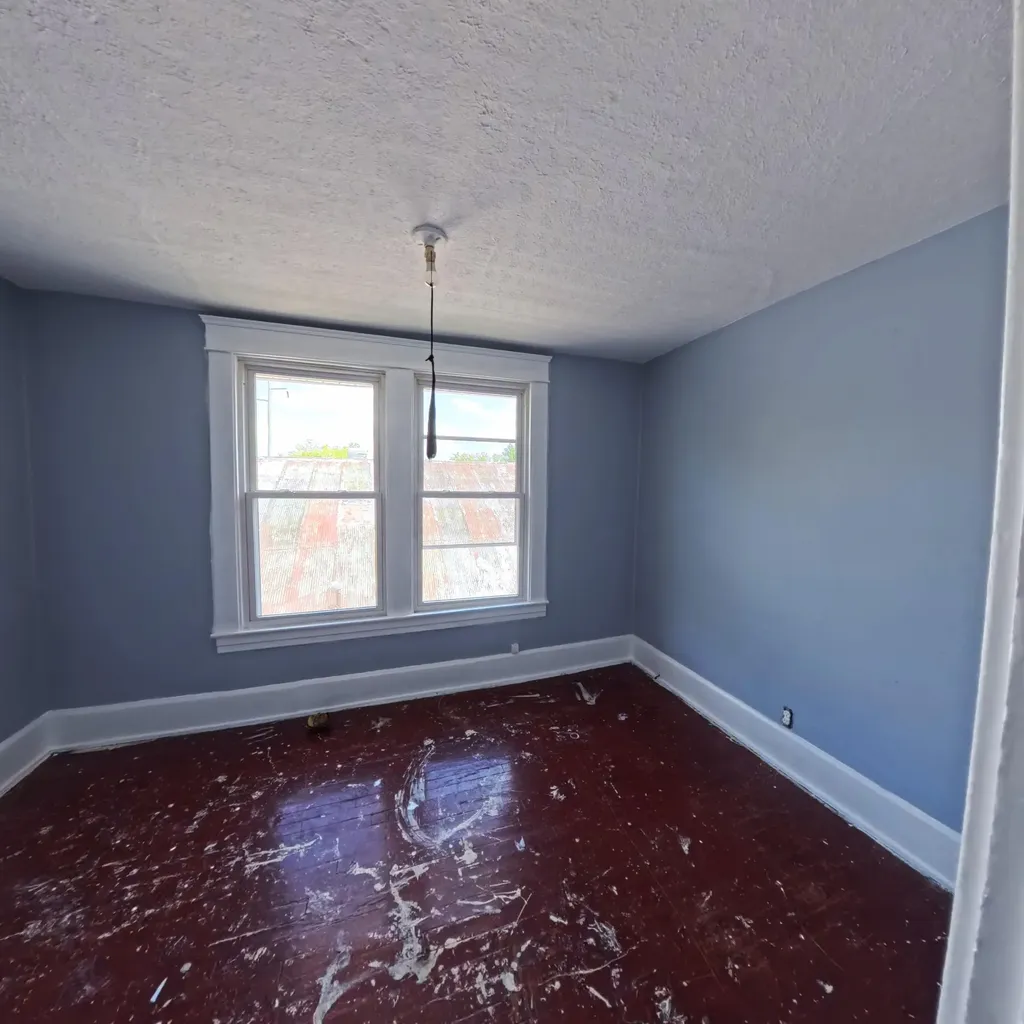 206 Kirkland Avenue Irvine KY 40336
