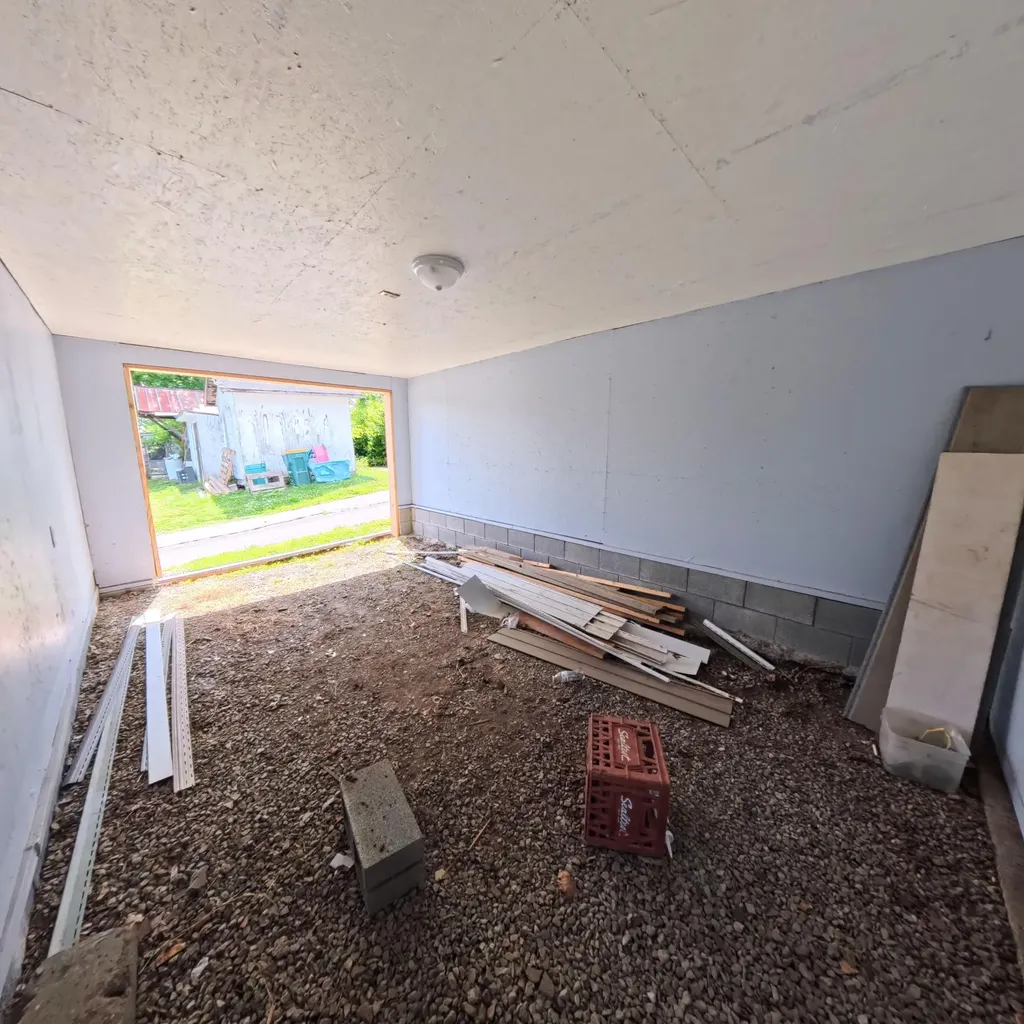 206 Kirkland Avenue Irvine KY 40336