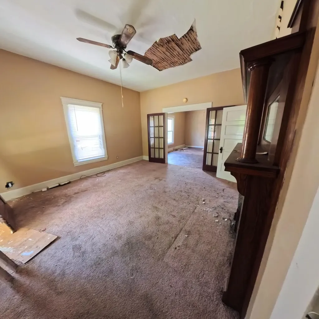 206 Kirkland Avenue Irvine KY 40336