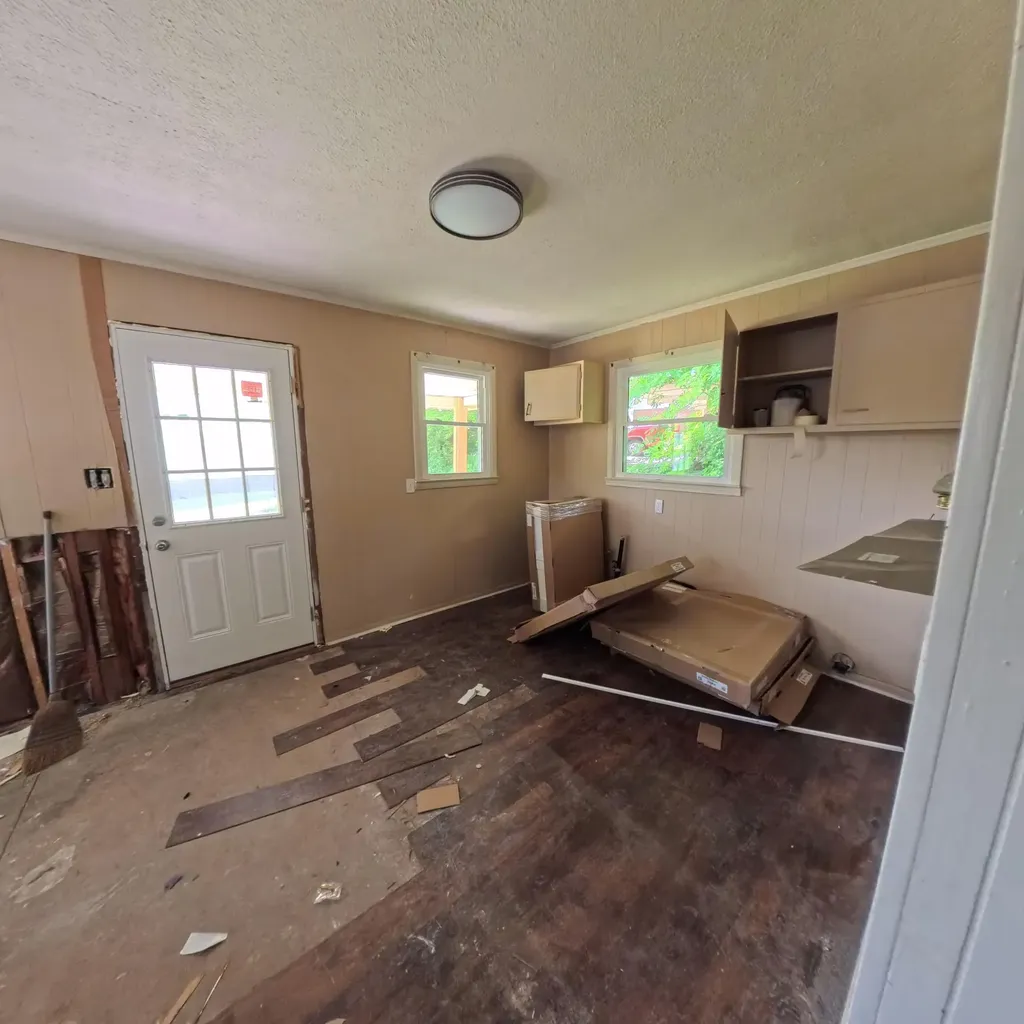 206 Kirkland Avenue Irvine KY 40336
