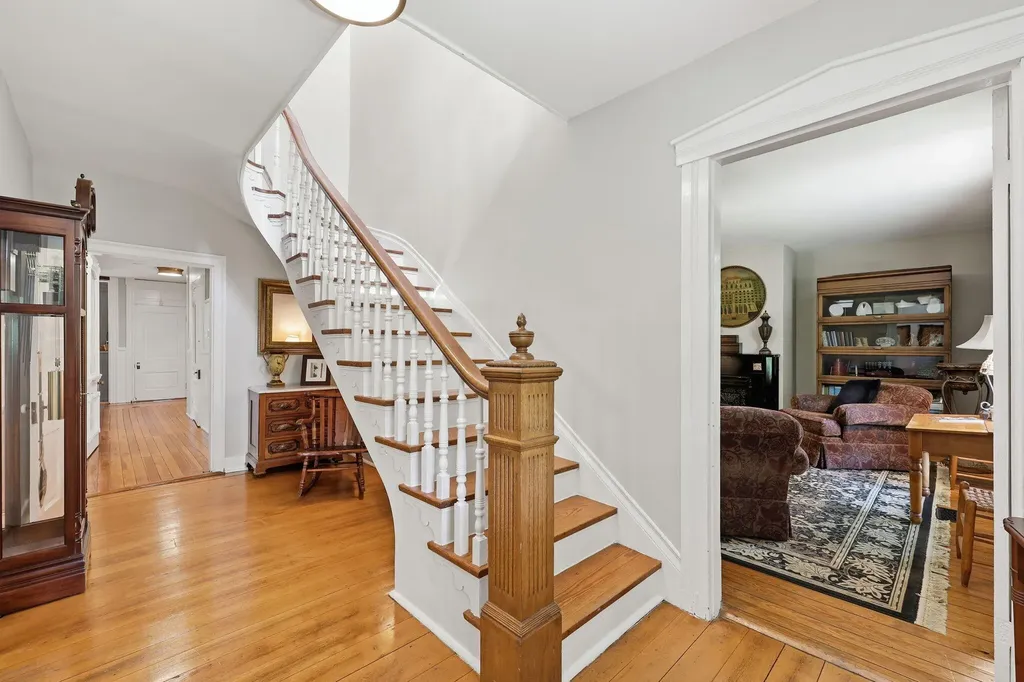 755 Delaney Ferry Road Versailles KY 40383