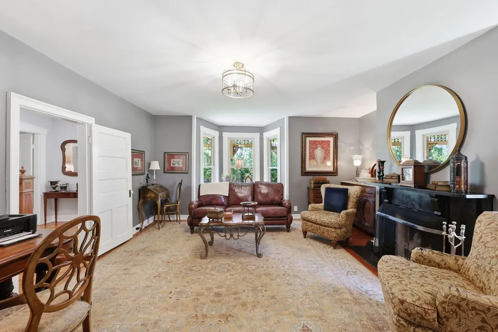 755 Delaney Ferry Road Versailles KY 40383