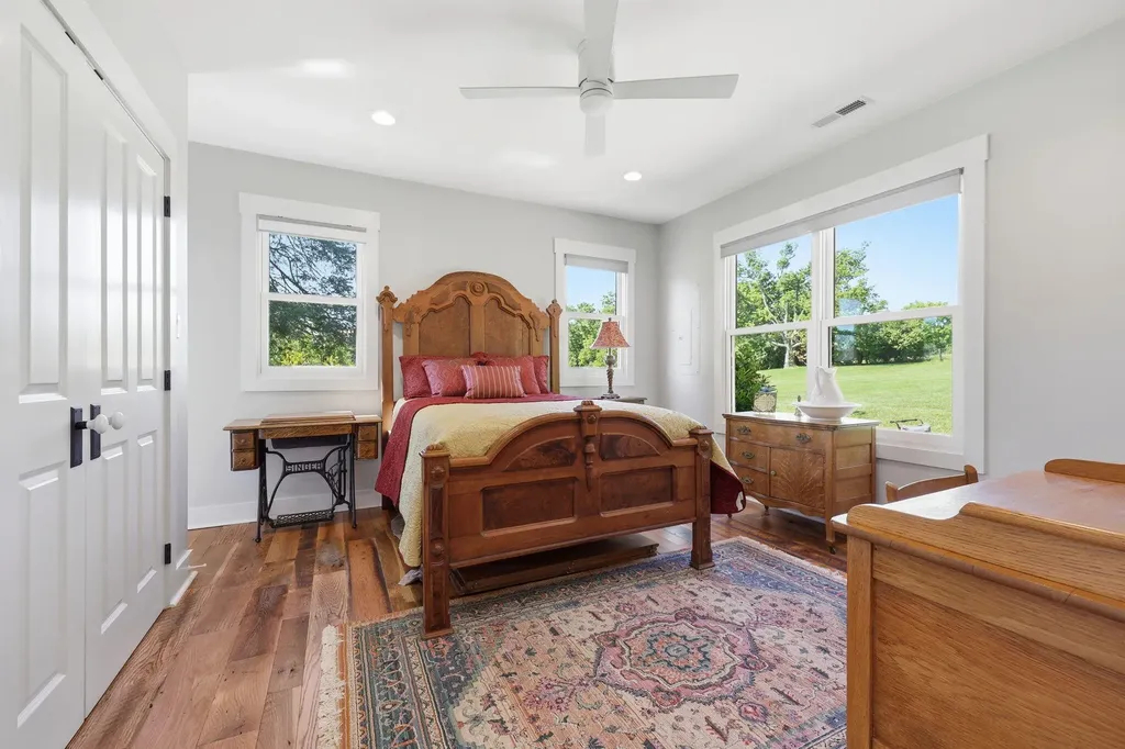 755 Delaney Ferry Road Versailles KY 40383