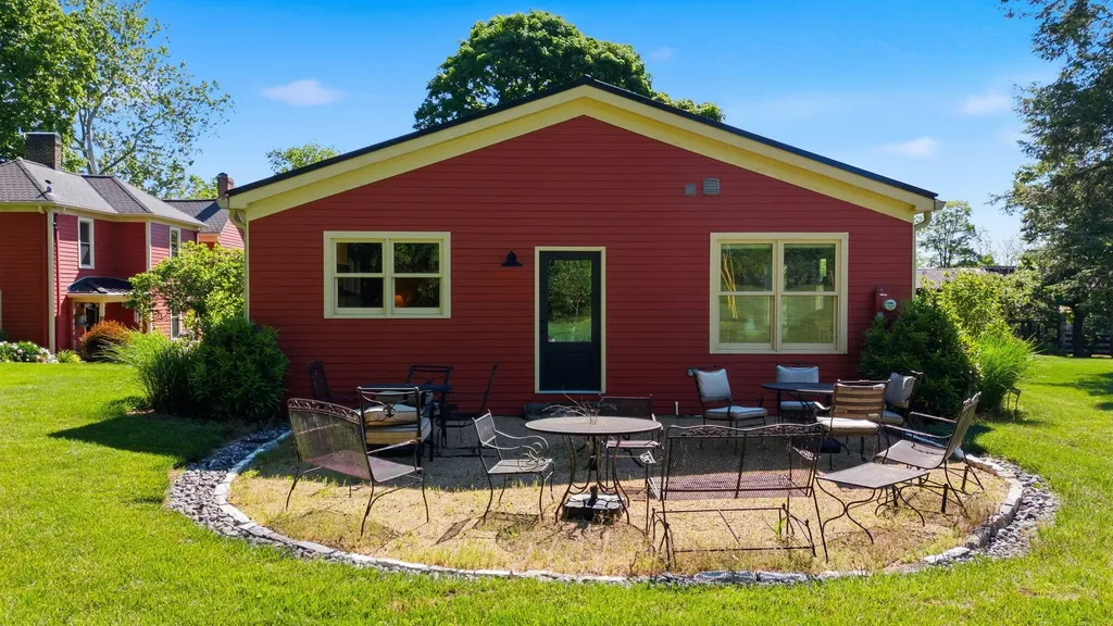 755 Delaney Ferry Road Versailles KY 40383