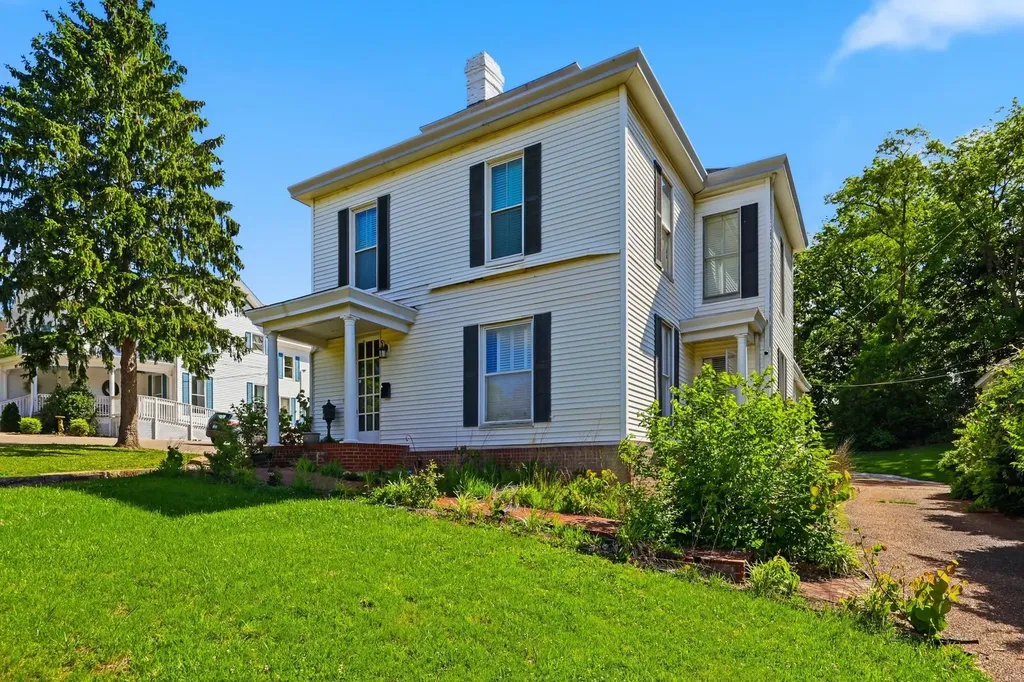 201 N Maysville Street Mt Sterling KY 40353