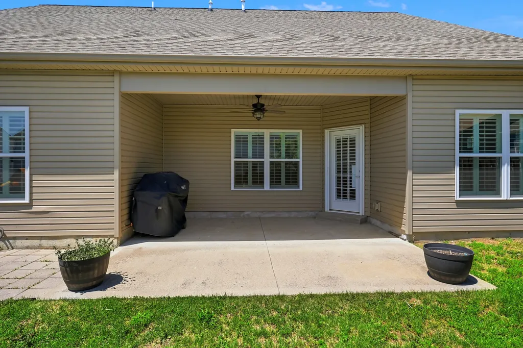 136 Maddrey Haven Nicholasville KY 40356