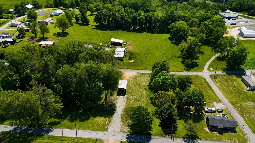 130 Maple Street Eubank KY 42567
