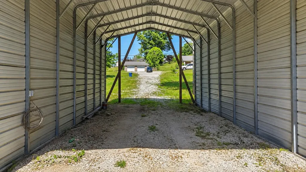 130 Maple Street Eubank KY 42567