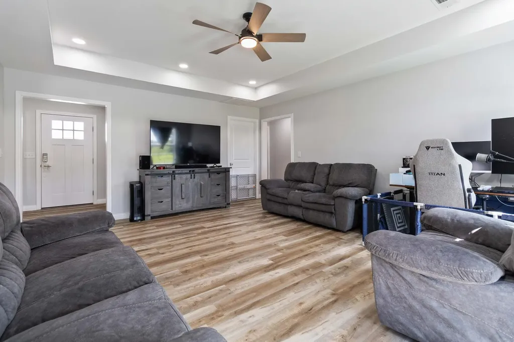191 Johnny Drive Science Hill KY 42553