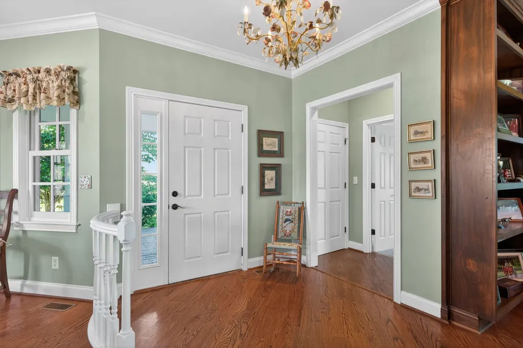 2027 Clintonville Road Paris KY 40361