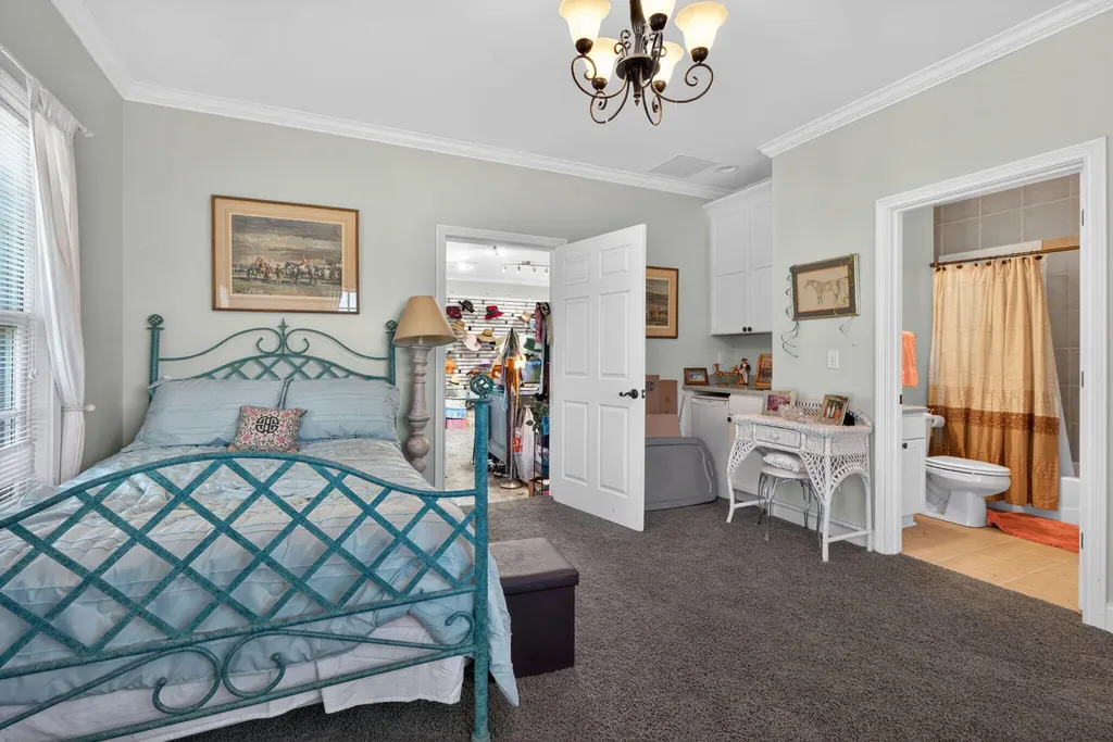 2027 Clintonville Road Paris KY 40361