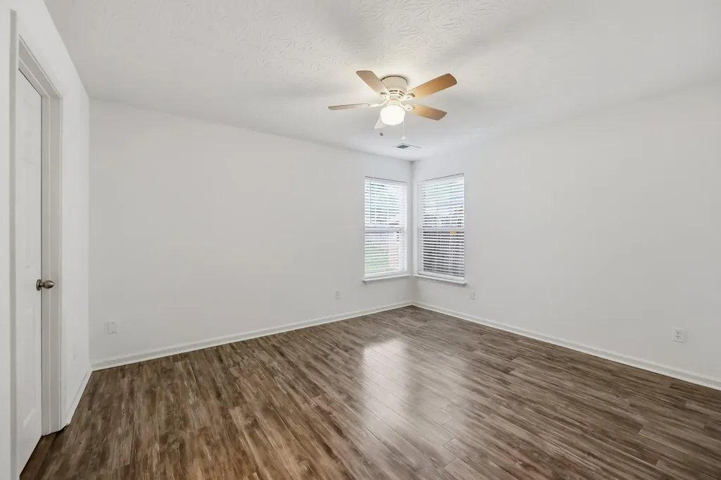 1329 Harrington Court Lexington KY 40511