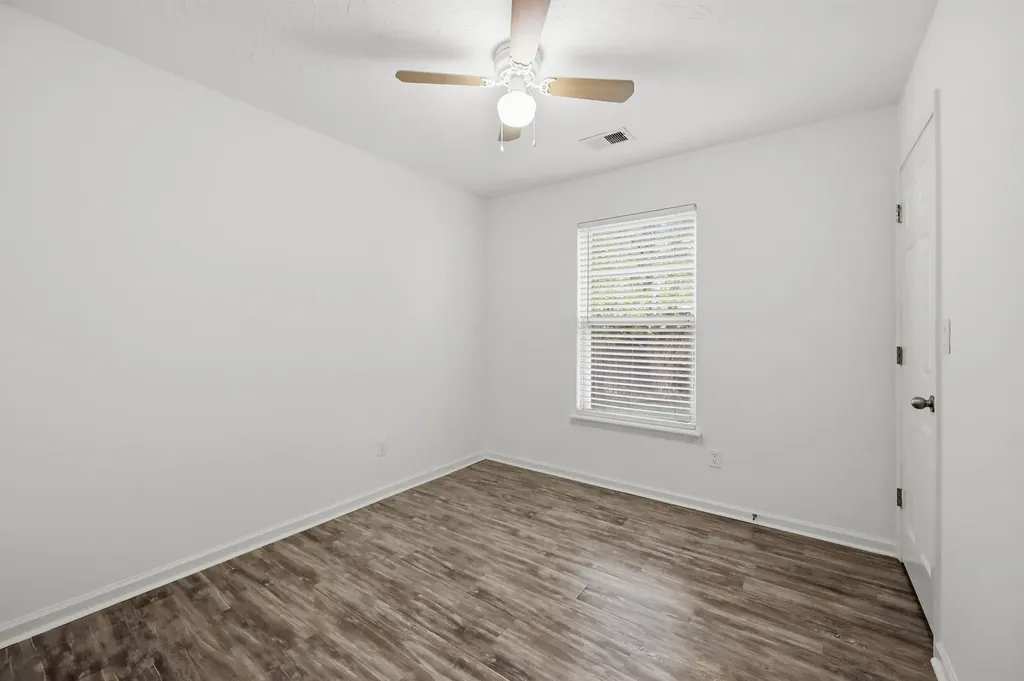1329 Harrington Court Lexington KY 40511